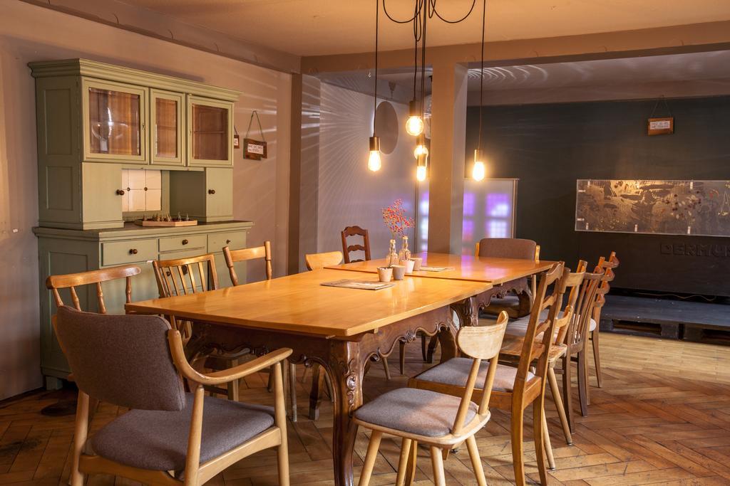 اوبرستوفن Der Gaukler Hostel المظهر الخارجي الصورة